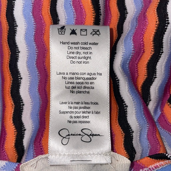 Jessica Simpson Bathing suit - Picture 6 of 7